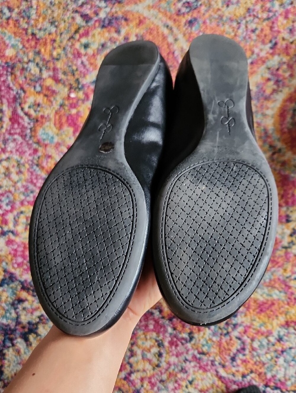 Madalaye 8.5 M Black Women's Crisscross Strap Flats - Picture 6 of 9